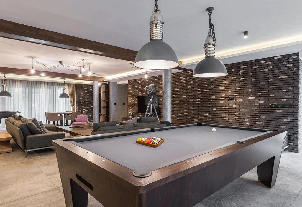 1698472029917-Indoor-Amenities-with-Billiards-Table-amp-Seating-Area-4-v5-full.jpg 890
