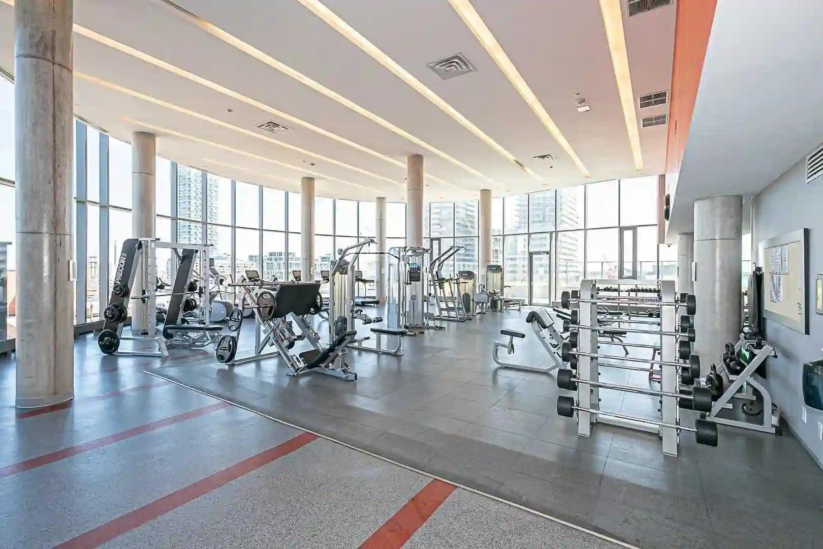 https://api.condopoint.ca/cdn/images/C6057161/photo_22.webp