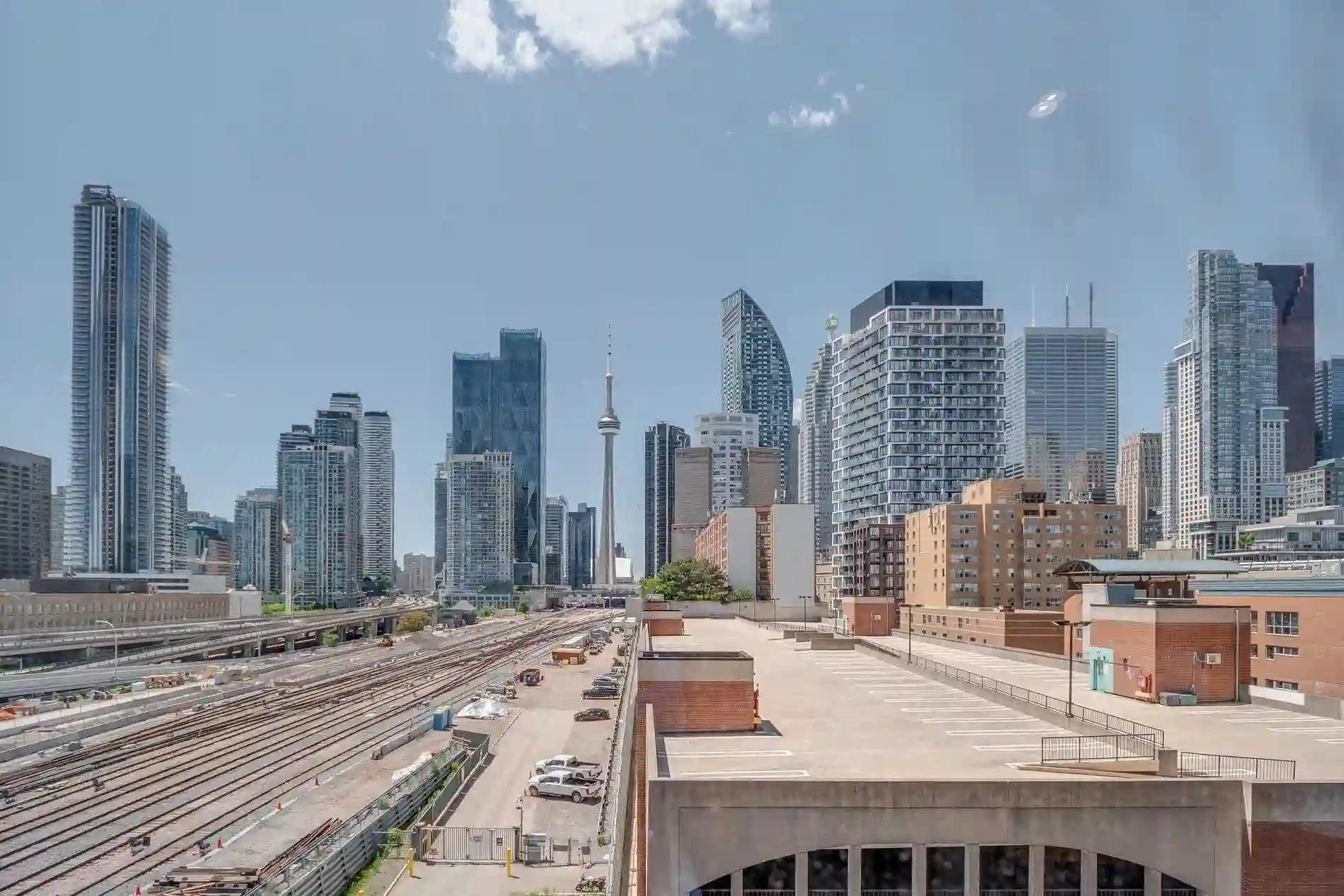 https://api.condopoint.ca/cdn/images/C6057161/photo_26.webp