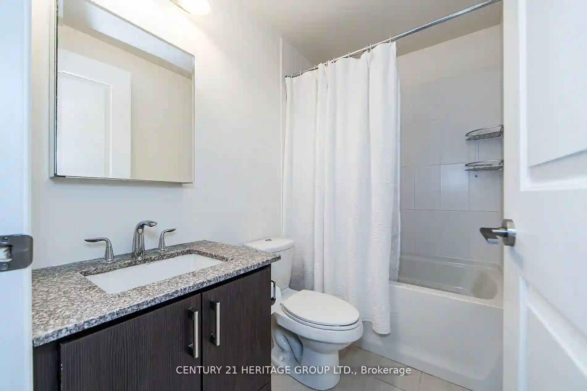 https://api.condopoint.ca/cdn/images/N6205856/photo_9.webp