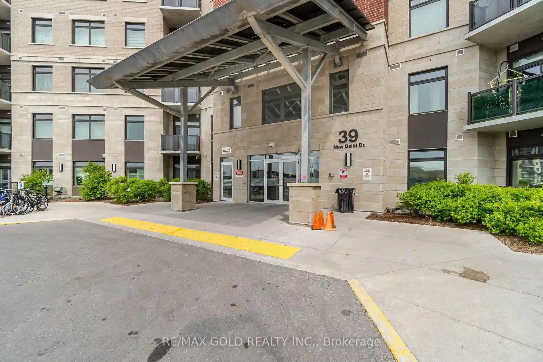 https://api.condopoint.ca/cdn/images/N8490994/photo_3.webp