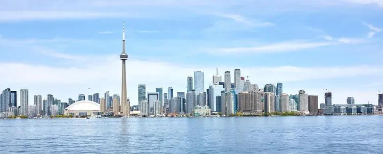 toronto skyline image