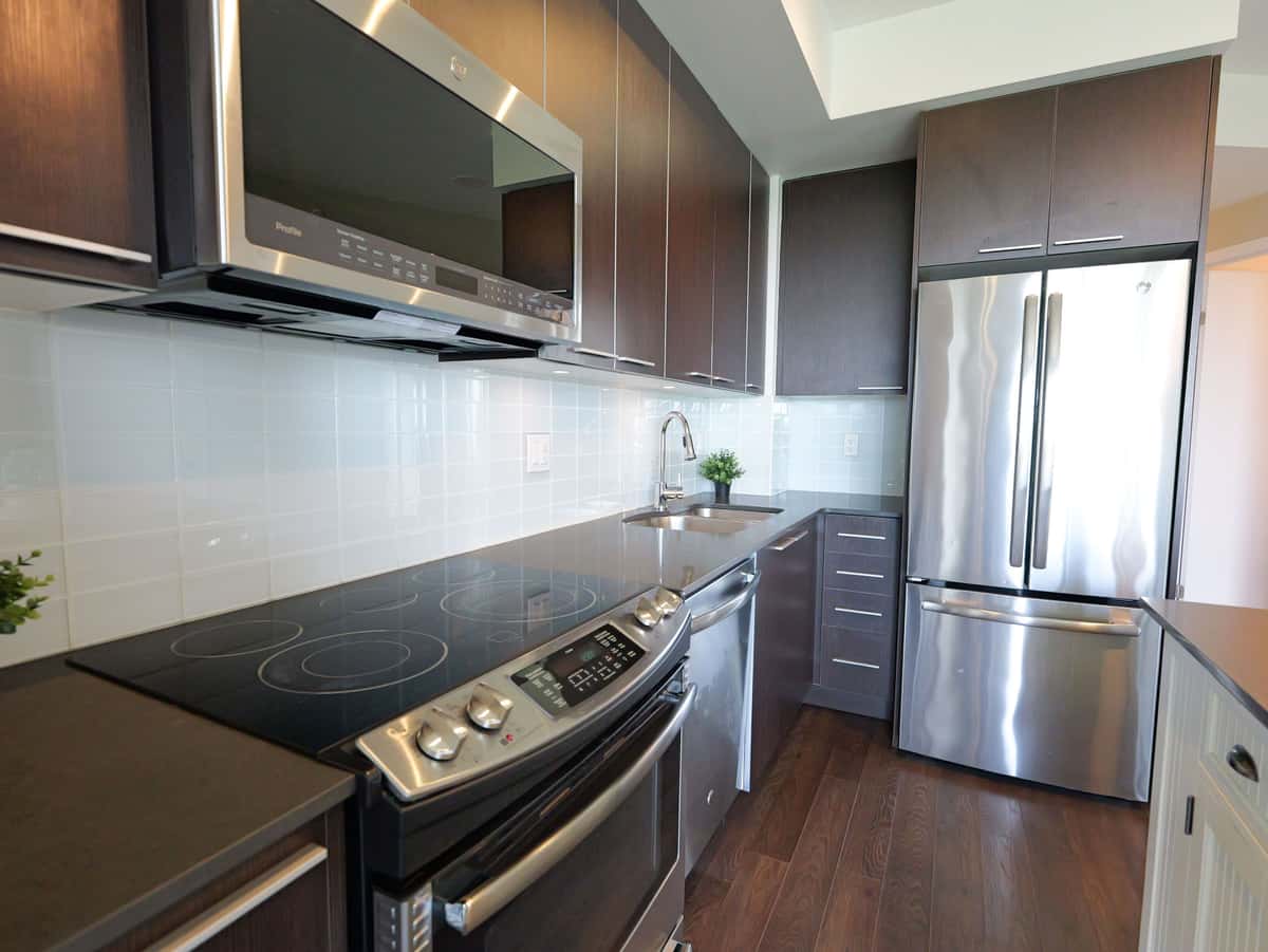 10 Park Lawn Road 2204, Toronto, ON M8V 0H9 - property image 3