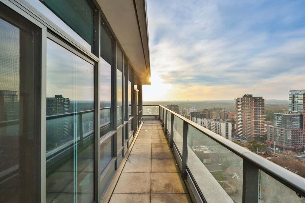 1 Hurontario Street 2201, Mississauga, ON L6G 0A3 - property image 1