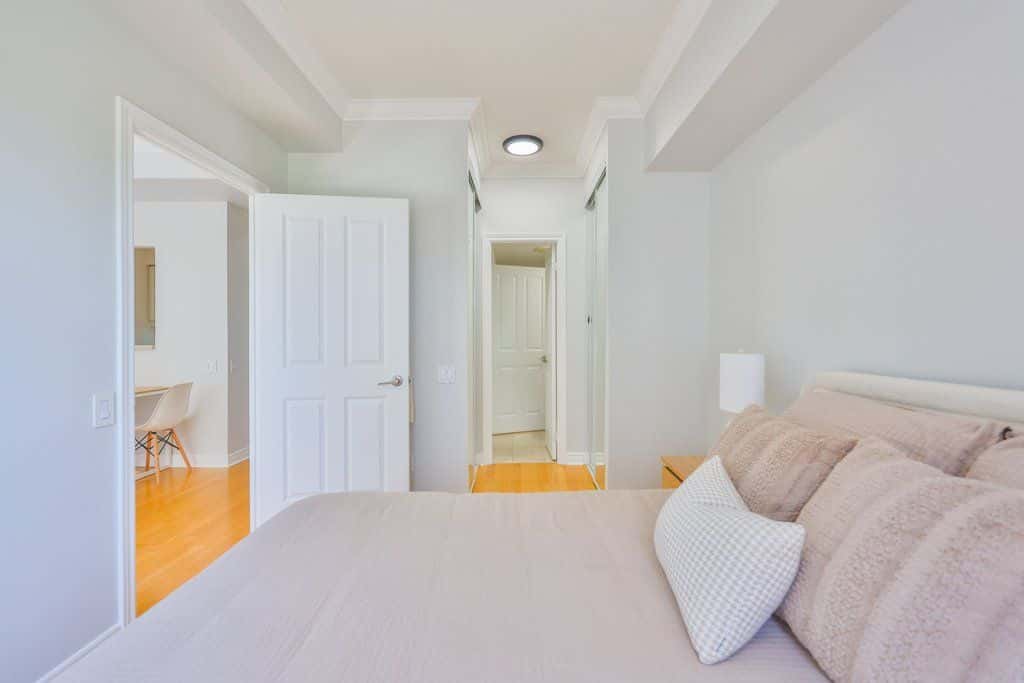 50 Old Mill Road 706, Oakville, ON L6J 7W1 - property image 1