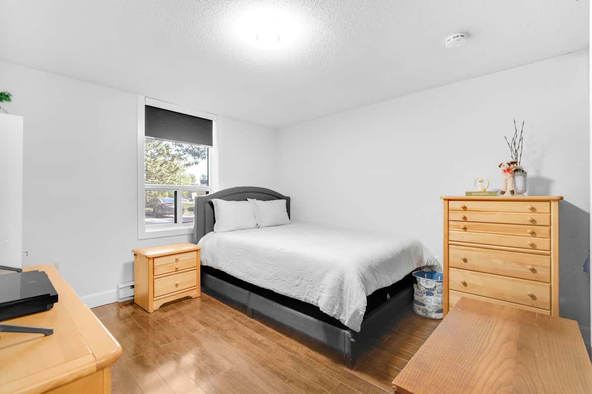 35 Green Valley Drive 103, Kitchener, ON N2P 2A5 - property image 1