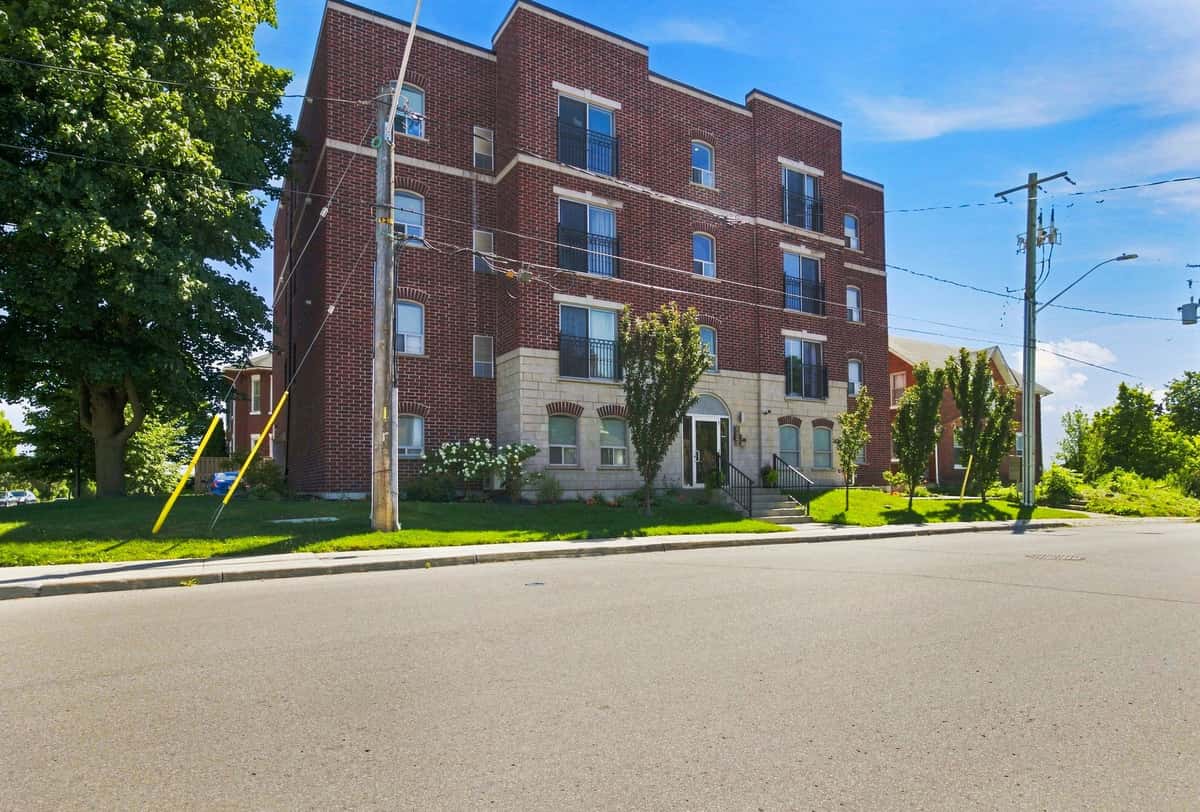 301 - 34 BROCK , Woodstock - property image 3