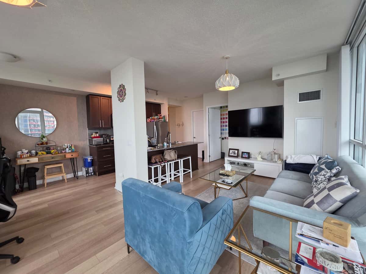3975 Grand Park Drive 1302, Mississauga, ON L5B 4M6 - property image 2