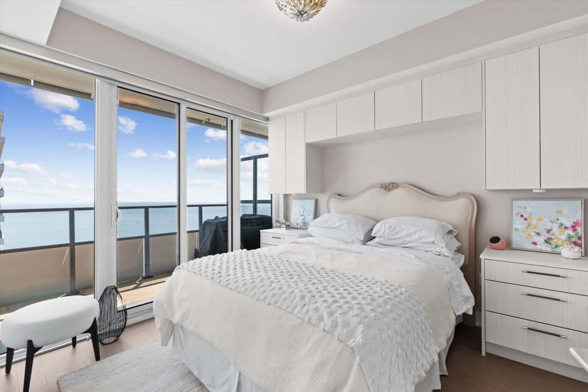 4908 - 30 Shore Breeze , Toronto W06 - property image 3