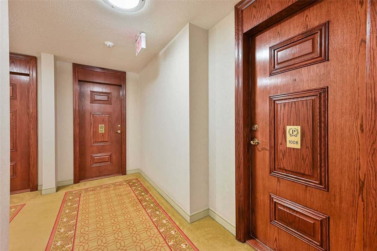 1008 - 29 Pemberton , Toronto C14 - property image 1