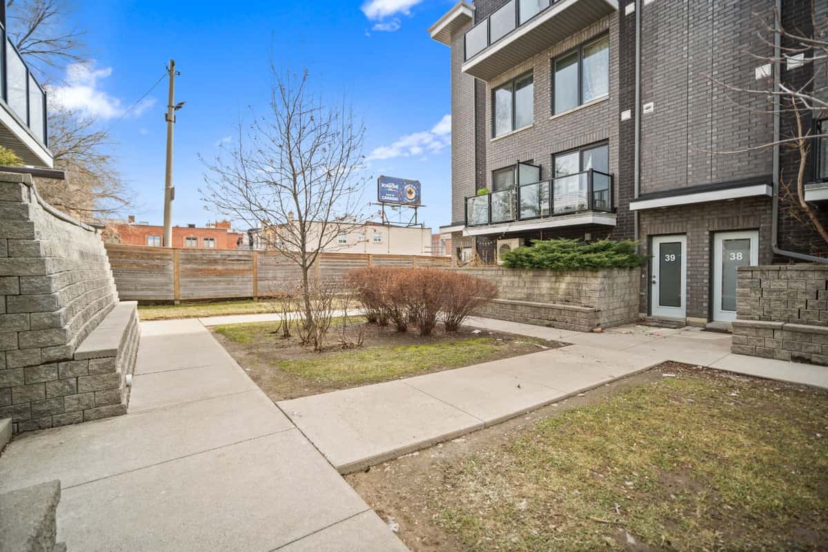 40 - 2059 Weston , Toronto W04 - property image 3