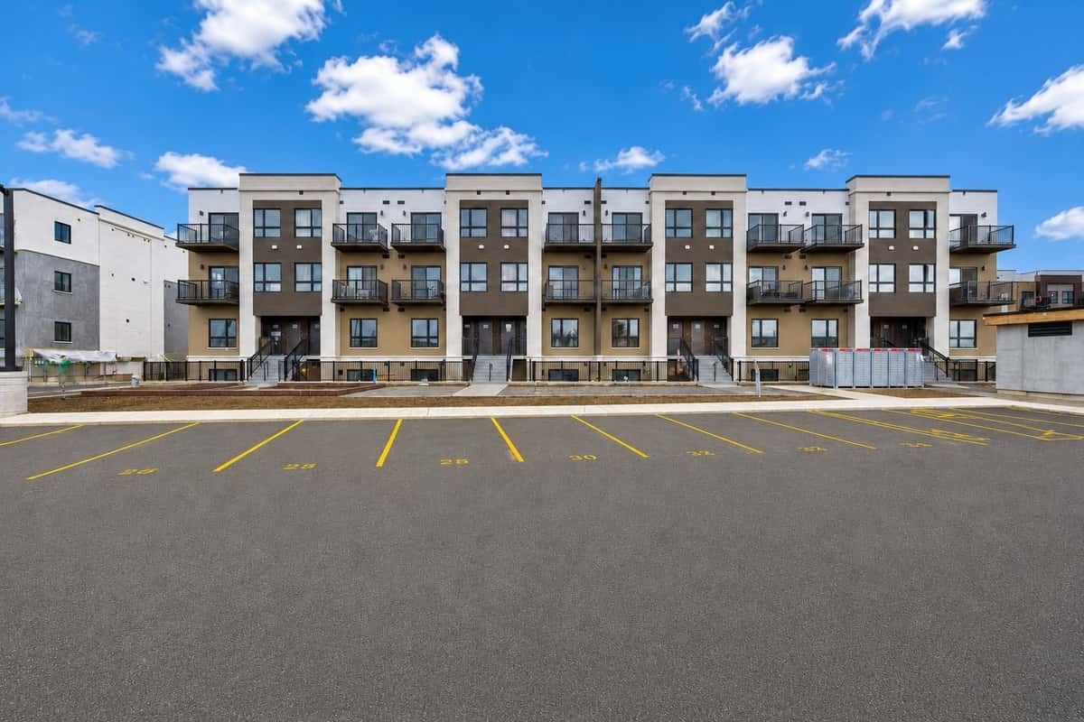 25 Palace Street Q24, Kitchener, ON N2E 3M6 - property image 2