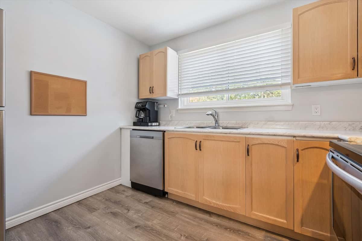 201 SILVERCREEK 15 Parkway N, Guelph, ON N1H 3T4 - property image 2