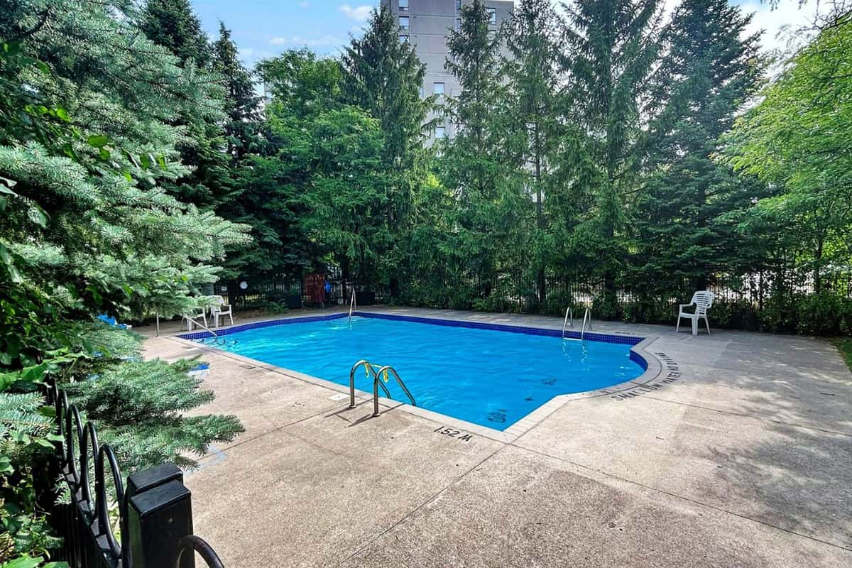 91 Townsgate Drive 203, Vaughan, ON L4J 8E8 - property image 1