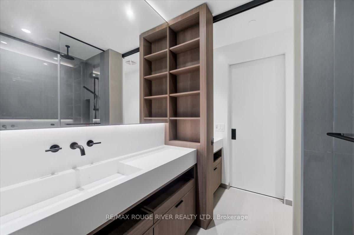 3808 - 55 Charles , Toronto C08 - property image 3