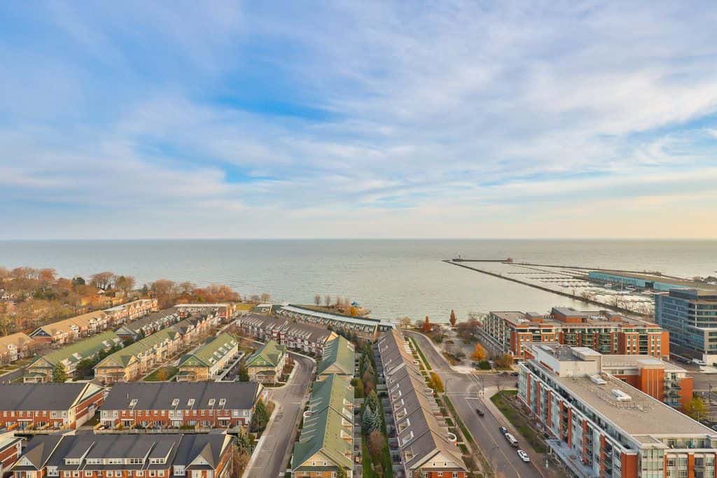 1 Hurontario Street 2201, Mississauga, ON L6G 0A3 - property image 4
