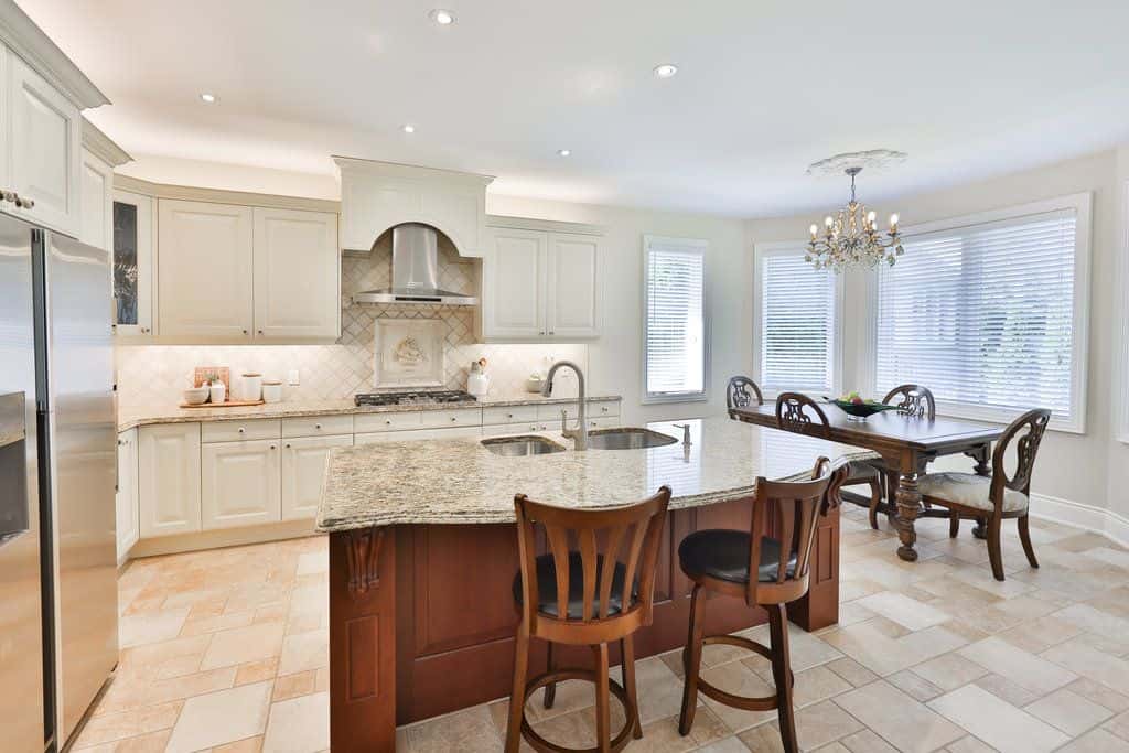 729 HIDDEN GROVE Lane 13, Mississauga, ON L5H 4L2 - property image 2