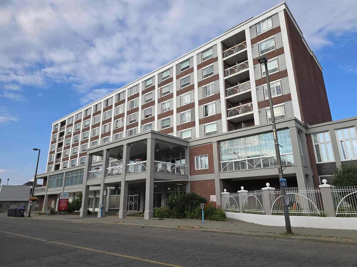 130 Brodie St South, Thunder Bay, ON P7E 6M3 - property image 1