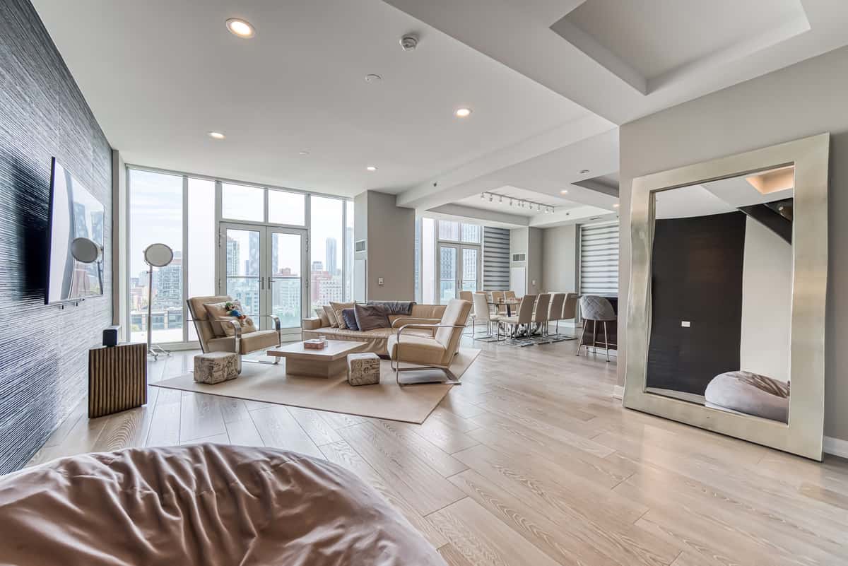 220 George Street 1105, Toronto, ON M5A 2N1 - property image 1