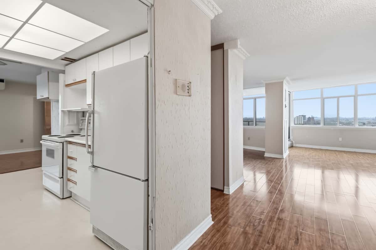 3100 Kirwin Avenue 2107, Mississauga, ON L5A 3S6 - property image 5