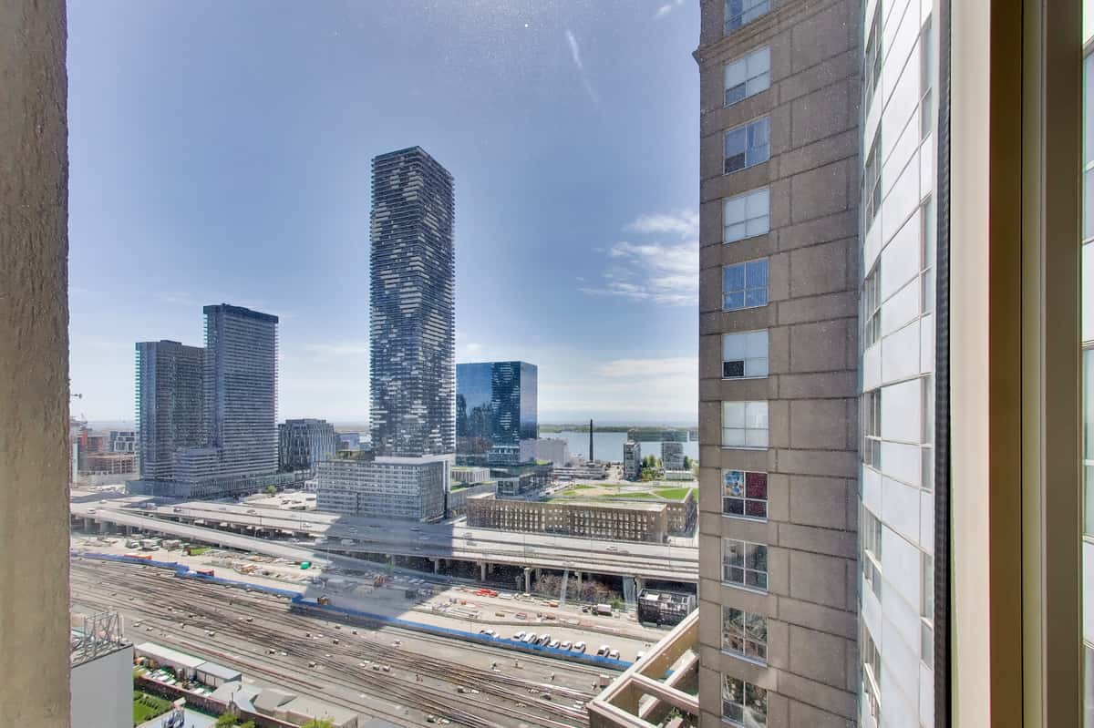 2313 - 25 The Esplanade , Toronto C08 - property image 4