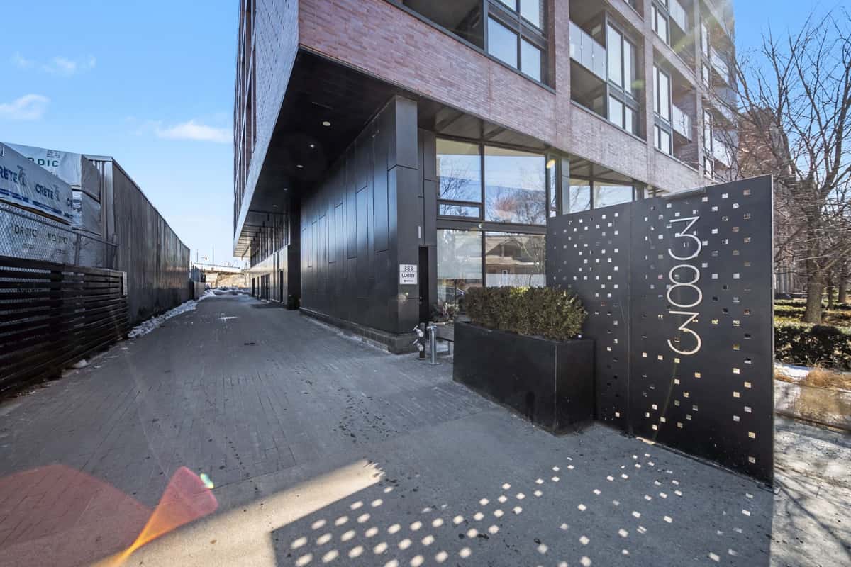 383 Sorauren Avenue 609, Toronto, ON M6R 0A4 - property image 3