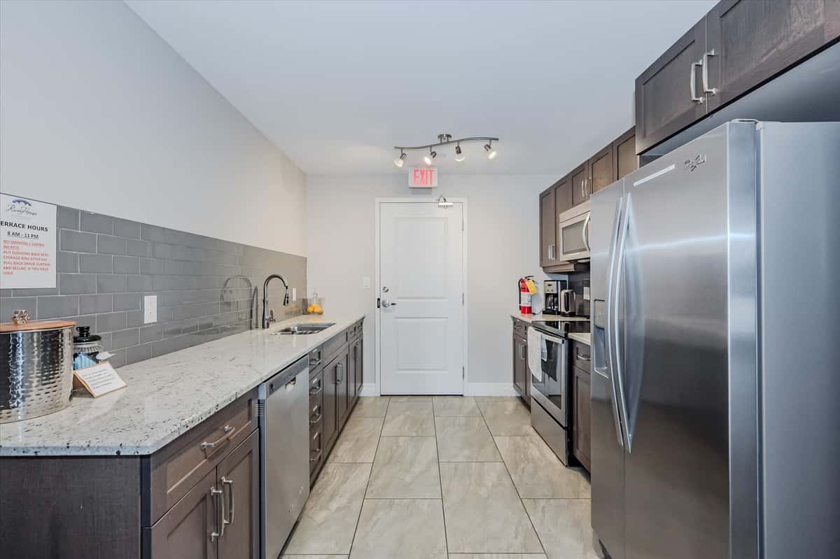 504 - 160 Macdonell , Guelph - property image 4