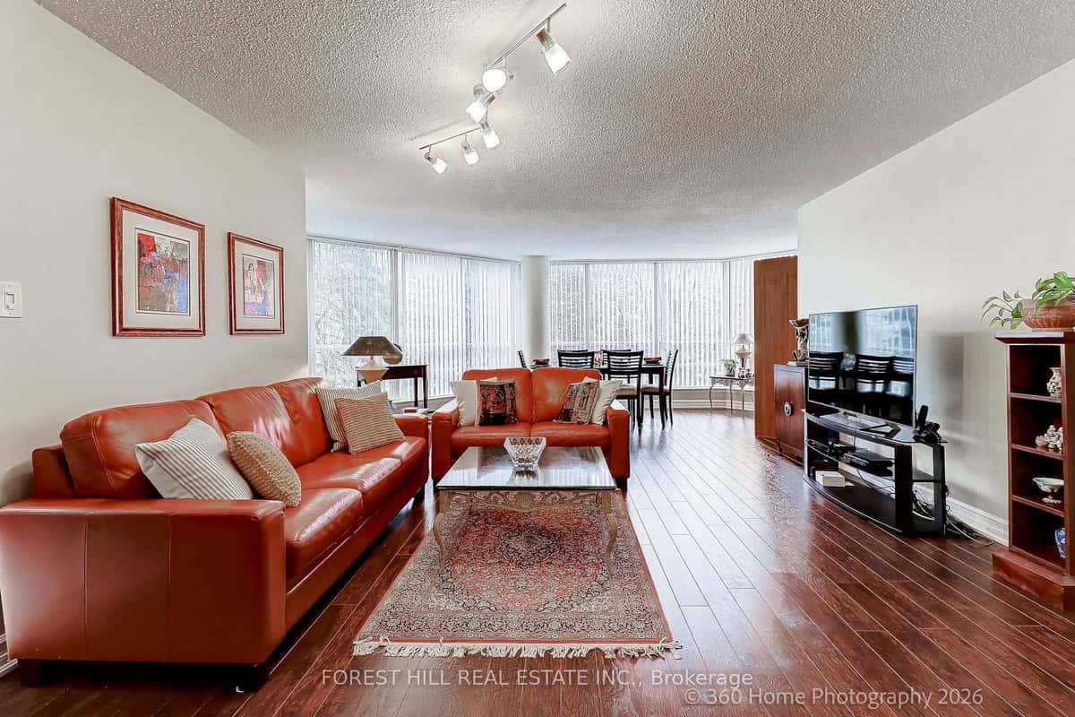 45 Kingsbridge Garden Circle 204, Mississauga, ON L5R 3K4 - property image 2